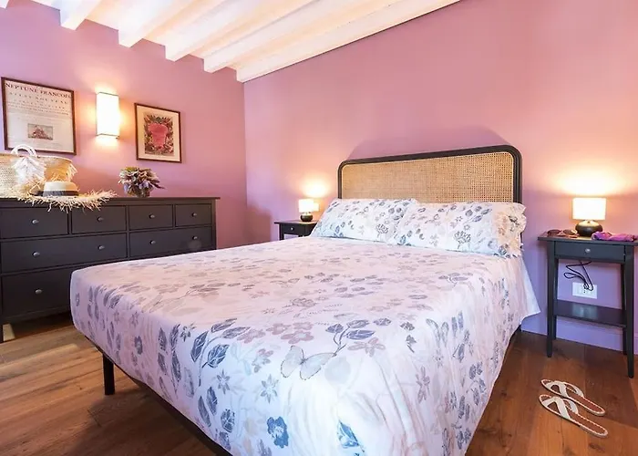 Isola Bella - Via 28 *